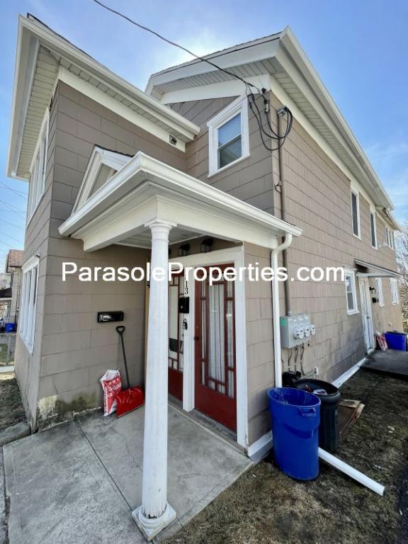 Building Photo - 1813 Price St 2nd Floor Rear