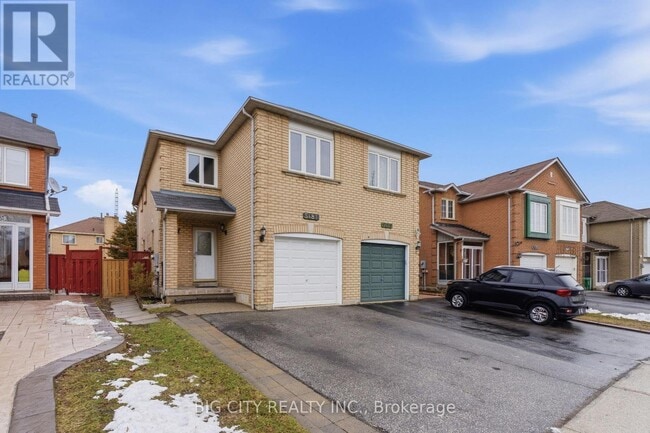 Building Photo - 5487 Cosmic Crescent