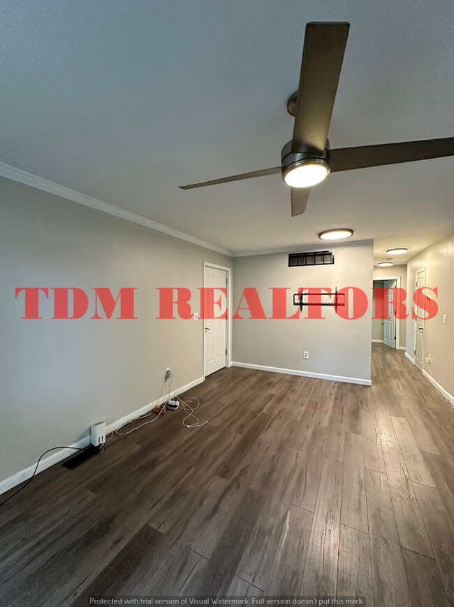 Foto del edificio - 2121 Christner St