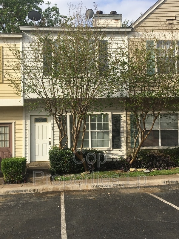 Building Photo - 1804 Gary's Park St