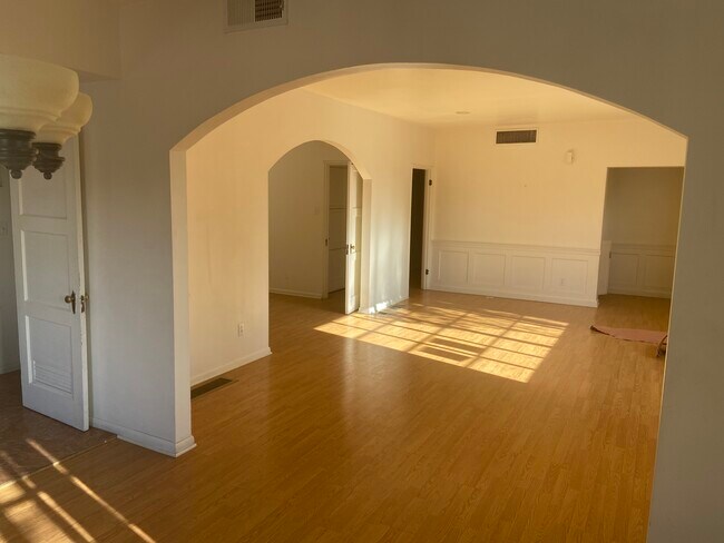 Foto del edificio - 428 N Treat Ave