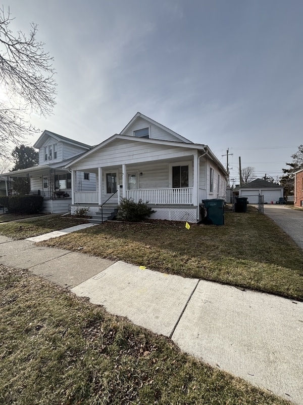 Building Photo - 1520 Fort Park Blvd