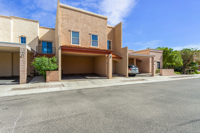 Primary Photo - Spacious TOWNHOME