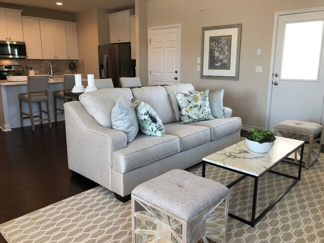 Building Photo - Recent Construction: Mueller Area - 4 BR /...