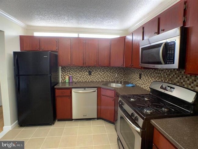 Building Photo - 34 Feiler Ct