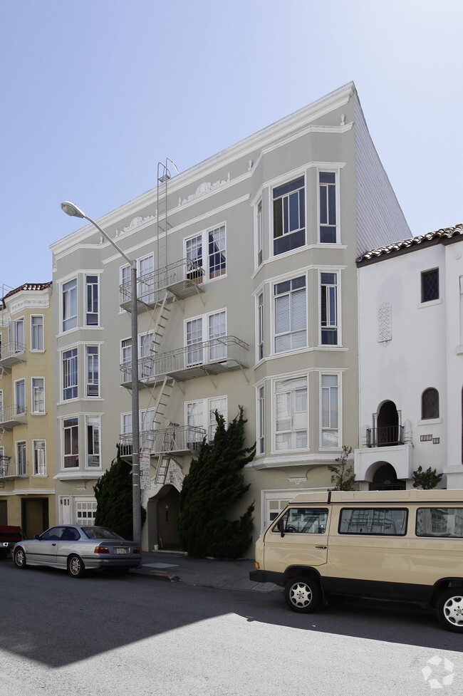 Building Photo - Pierce Apartments