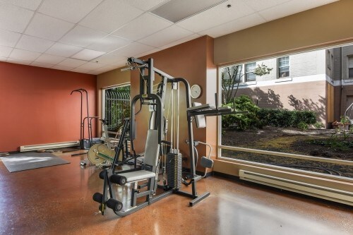 Building Photo - Ambassador II Condominiums - 2 bedrooms