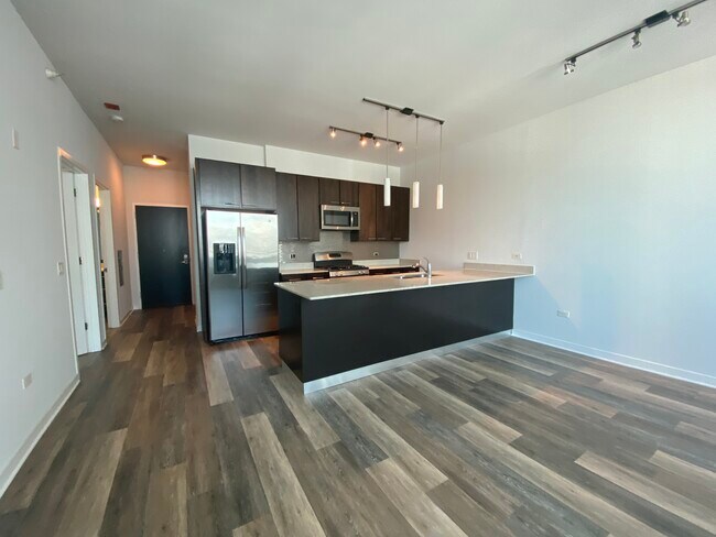 Foto del edificio - 600 N Kingsbury St