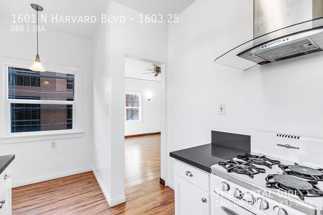 Foto del edificio - 1601 N Harvard Blvd