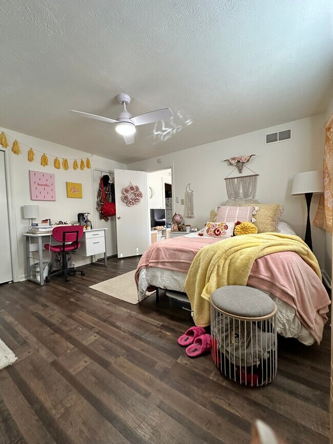 Foto del edificio - 414 Fairchild Ave