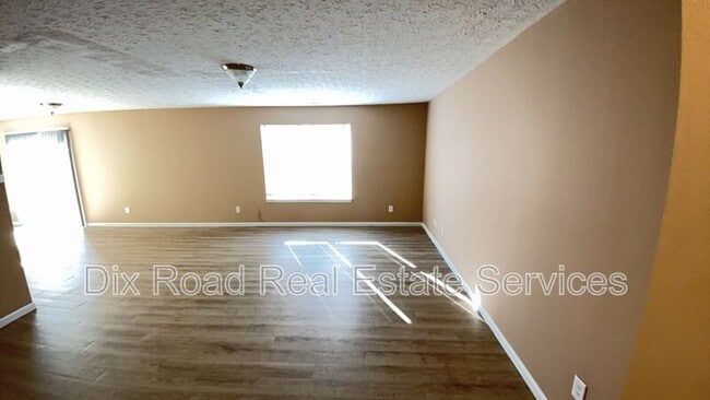 Building Photo - 121 Kaitlin Wy