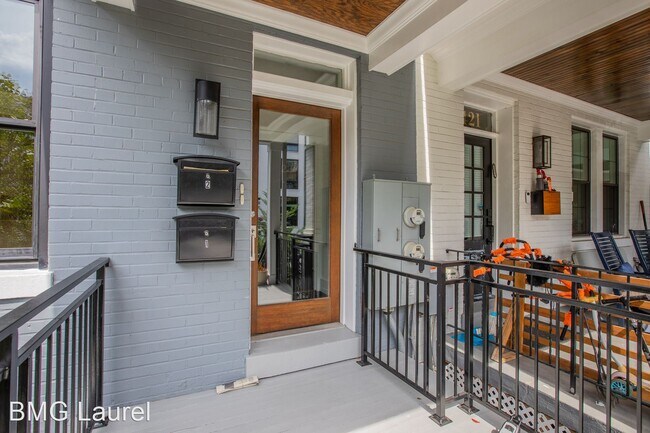 Foto del edificio - 3 br, 3 bath House - 1423 Meridian Pl NW (#2)