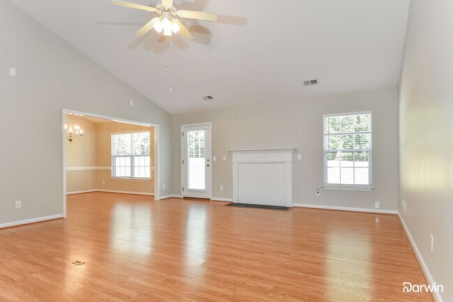 Foto del edificio - 583 Caladium Court, Kernersville, NC 27284