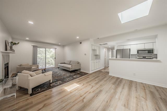 Foto del edificio - 3711 Holland Ave