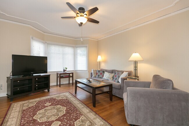 Foto del edificio - 3434 California St