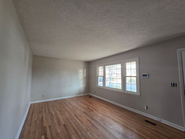 Foto del edificio - 5426 Silver Pine Ct