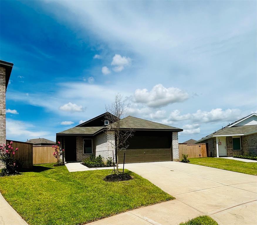 Foto principal - 26902 Cherry Plum Ln