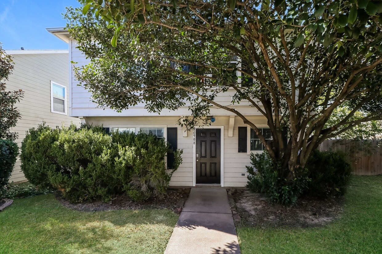 Primary Photo - 20908 Patriot Park Ln