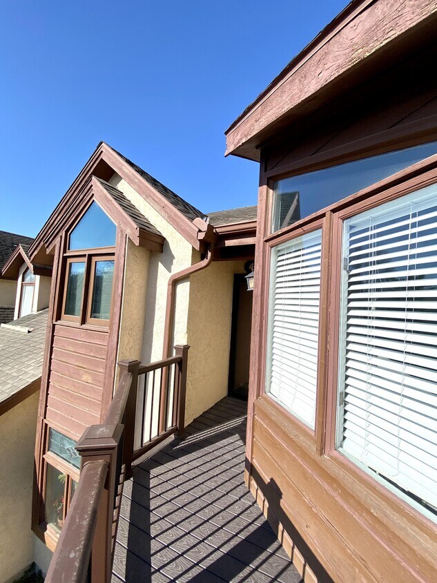 4822 Horton St, Mission, KS 66202 Townhouse for Rent in Mission, KS