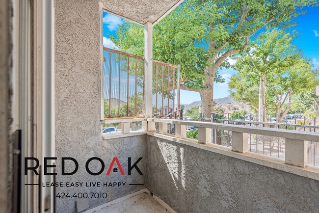 Building Photo - Outstanding One Bedroom with Private Balco...