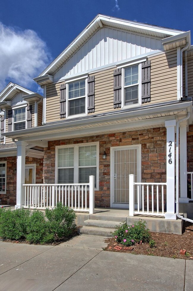 Building Photo - Beautiful 2 Bedroom Townhome with Mountain Views in The Bluffs at Springs Creek!