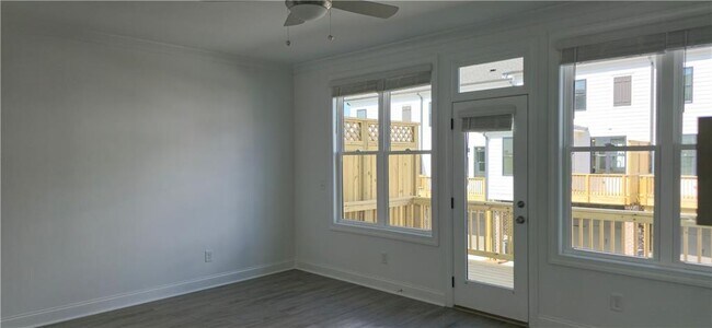 Foto del edificio - 4249 Millcroft Pl