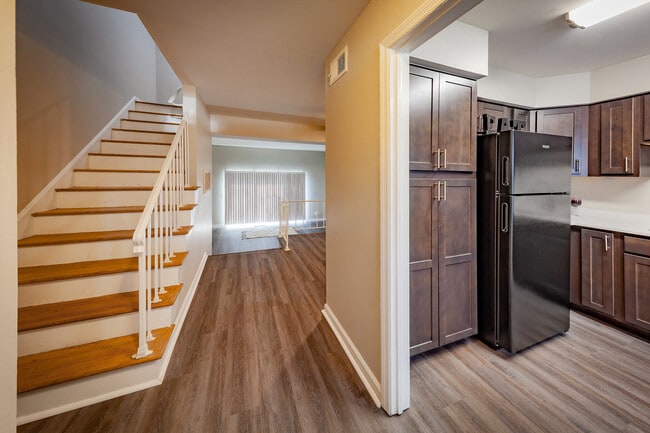 Building Photo - Brockton