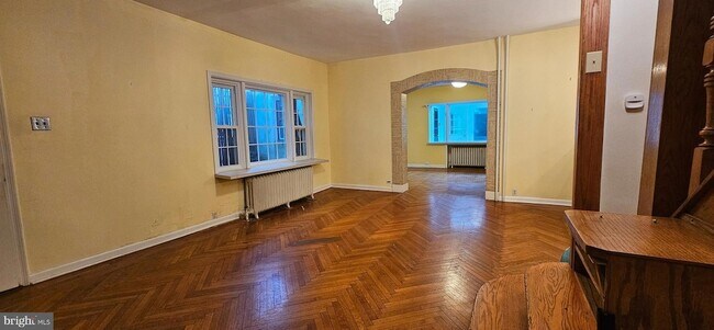 Foto del edificio - 1042 W Lancaster Ave