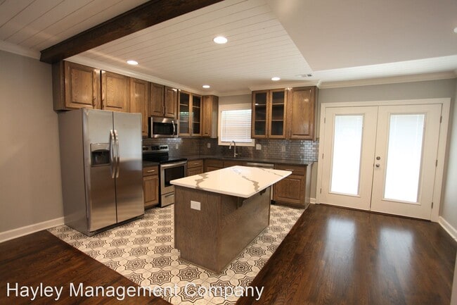 Building Photo - 4 br, 3 bath House - 139 Bragg Avenue
