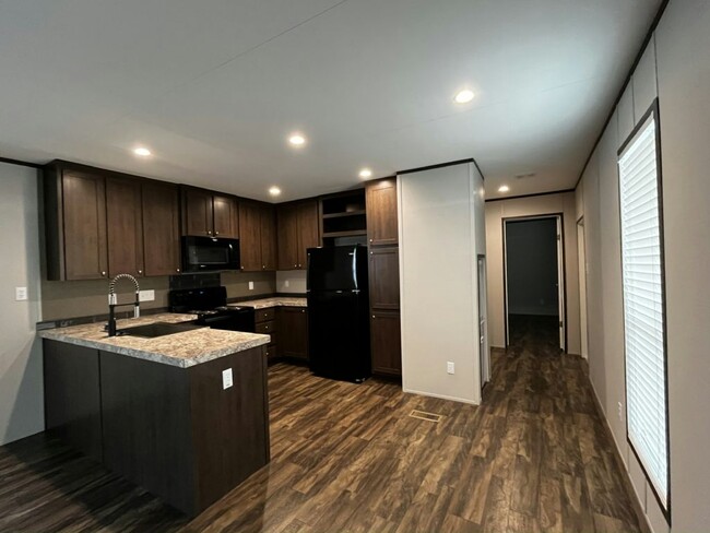 Foto del edificio - 602 N Victoria Rd