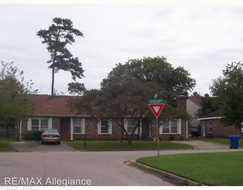 Primary Photo - 3 br, 1.5 bath House - 4972 CENTURY DRIVE