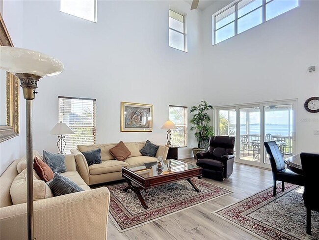 Foto del edificio - 2424 69th Ave W