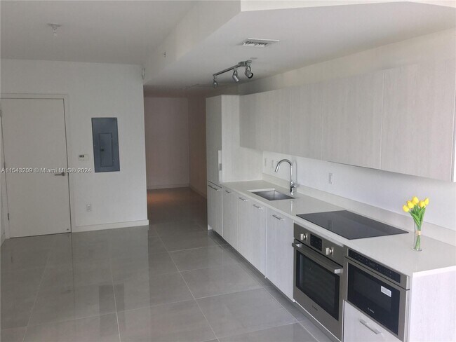 Foto del edificio - 501 NE 31st St
