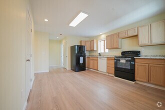 Building Photo - 24 Burr Ave