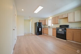 Building Photo - 24 Burr Ave