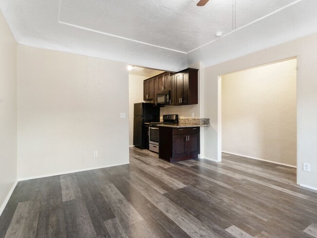 Building Photo - 820 Lime Ave