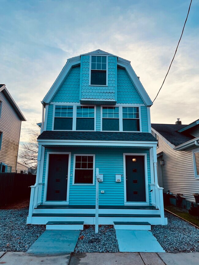 Building Photo - 90 Naugatuck Ave