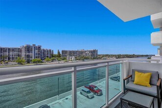 Building Photo - 3000 S Ocean Dr