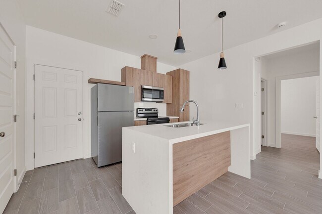 Foto del edificio - Platinum Apts