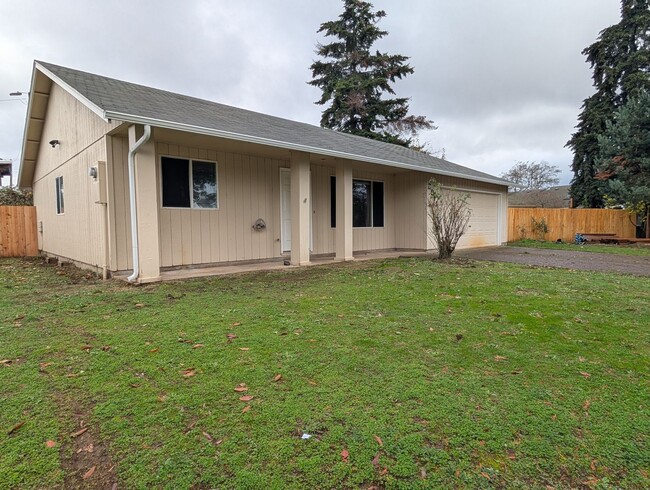 Building Photo - Great 3 bed/2 bath on cul-de-sac in Eugene!