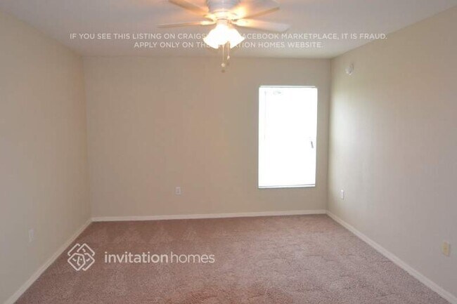 Foto del edificio - 3693 Sandhill Crane Dr
