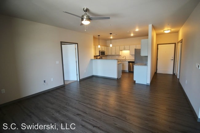 Building Photo - 2 br, 2 bath Apartment - 1425 N 12th Ave.