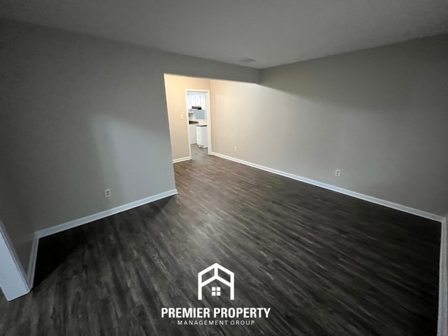 Building Photo - NEWLY RENOVATED 3BR/2BA in Whitehaven | Hardwood Floors, Fireplace & 2-Car Garage