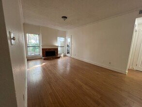 Building Photo - 10049 Westpark Dr