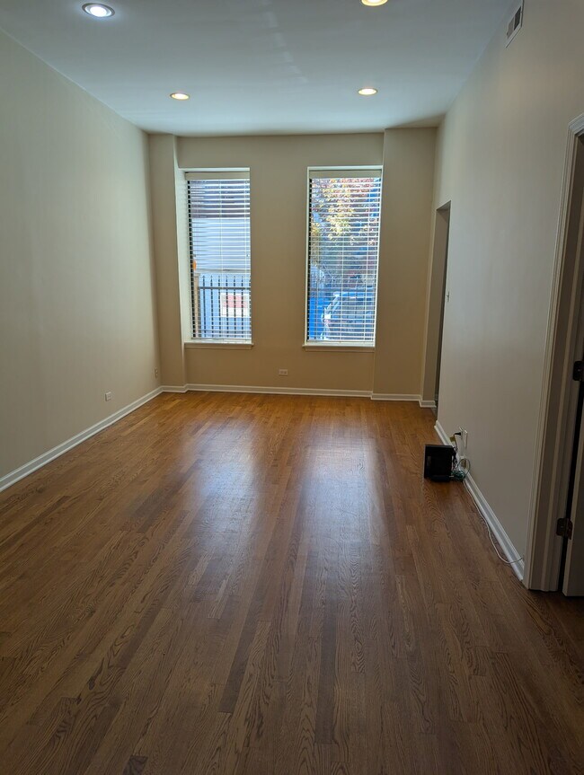 Foto del edificio - 1255 N Honore St