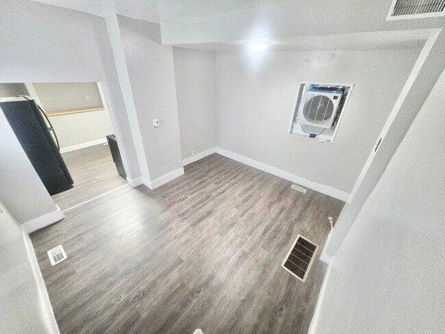 Building Photo - Charming 2-Story Home Near Riverwalk & I-25