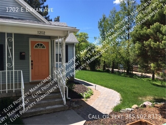 Building Photo - 1202 Bryan Ave