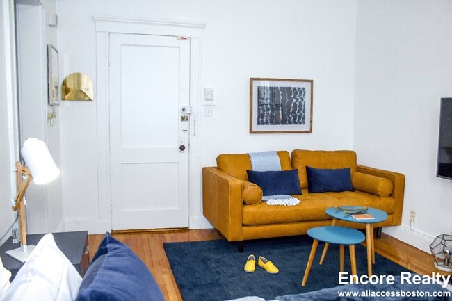 Foto del edificio - 121 Park Dr