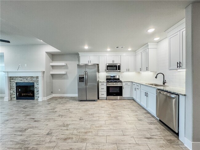 Foto del edificio - 4302 SW Pawhuska St