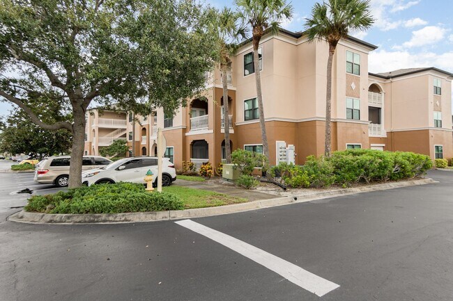 Foto del edificio - Condo in Gated community near Viera shopping, etc.